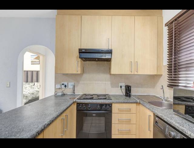 1 BEDROOM APARTMENT FOR SALE IN LONEHILL